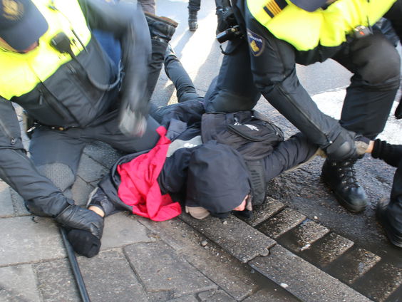 De week van Kee: De straf voor politiegeweld