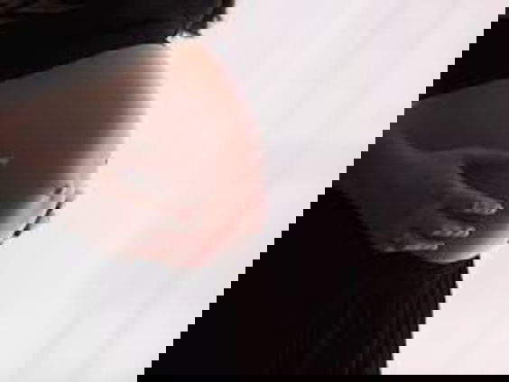 Inkomens vrouwen dalen hard na geboorte eerste kind: 'Zolang ons systeem niet verandert, verandert er niets'