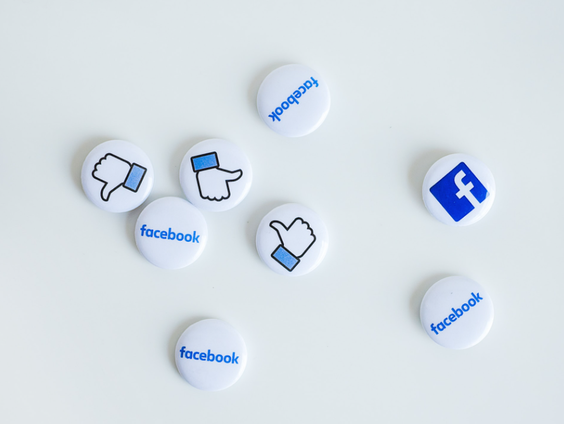 Weg met big tech bij de publieke omroep