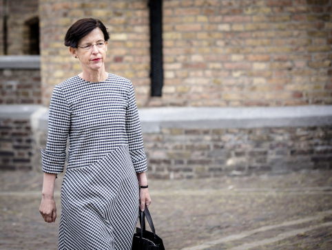 Het eerste vakantiebaantje van CPB-directeur Laura van Geest