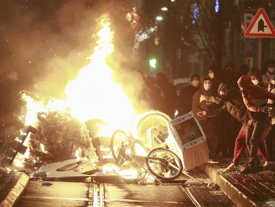 Spanningen tussen politie en jongeren in België