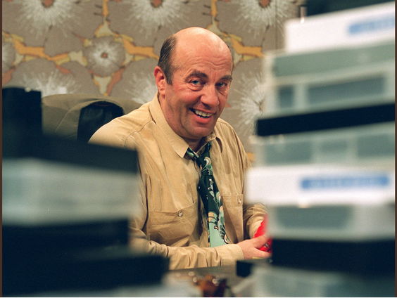 René Mioch over Gerard Thoolen