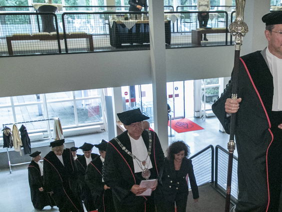 Radboud verlaten door Katholieke Kerk