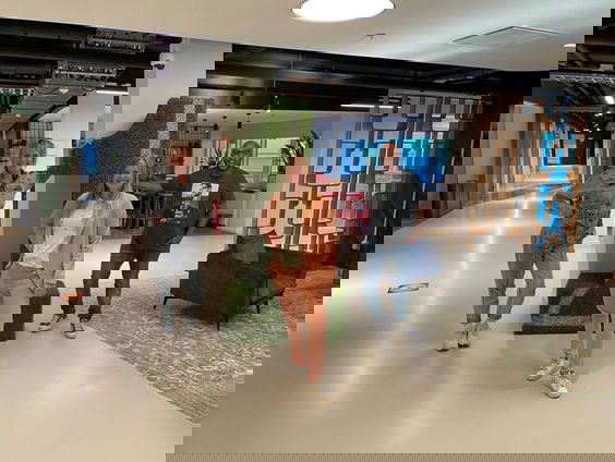 Dit is de Zaterdag: flitsbezorgers, bermbevallingen en een fusie van GroenLinks en PvdA?