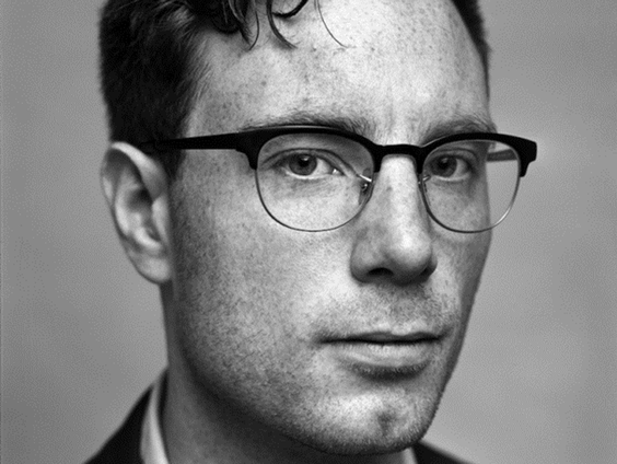 Kunststof - Jan Postma, essayist en schrijver