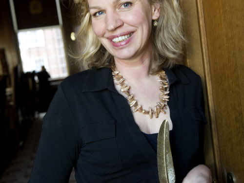 Bestseller Annejet van der Zijl wordt tv-serie