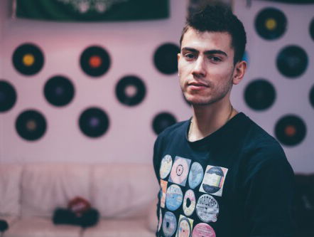 Livemuziek van singer/songwriter Kasper Burger