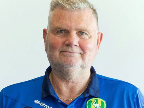 Daan Schnur, dé grootste voetbalvrouwen supporter van Nederland.