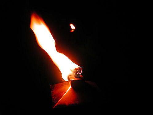 Fakkeltocht voor Groningers