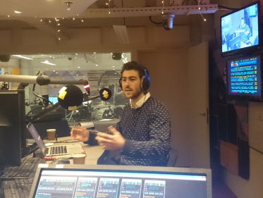 De kiesmannen helpen je tijdens de verkiezingen. Een workshop stemmen vanuit de studio!