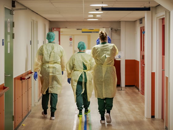 'Hoger salaris geen oplossing voor probleem in de zorg'