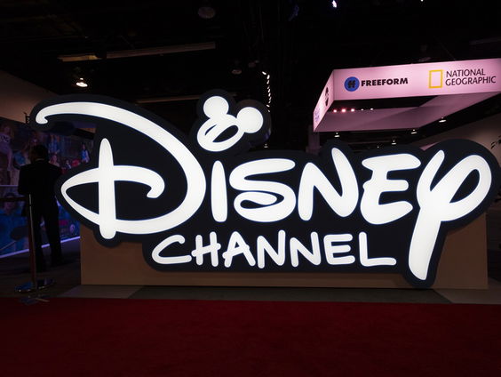 Voor het eerst biseksueel hoofdpersonage in Disney-serie