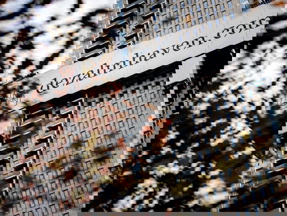 Zalmhaventoren in Rotterdam nu al het hoogste gebouw in de Benelux