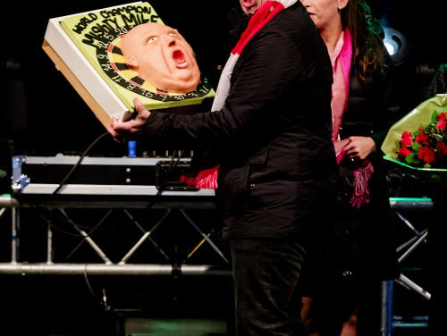 Michael van Gerwen gehuldigd - Verslaggever Reinout Meijer is er bij