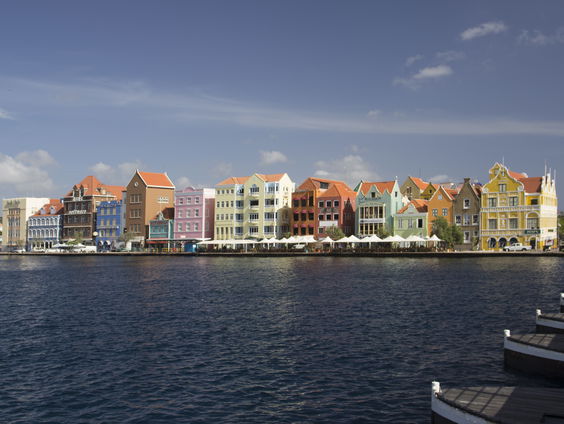 Uitstroom toeristen en stagiaires Curaçao