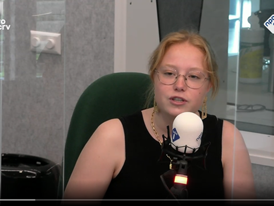 Mara en Anne-Sophie maakten de beste profielwerkstukken Nederlands