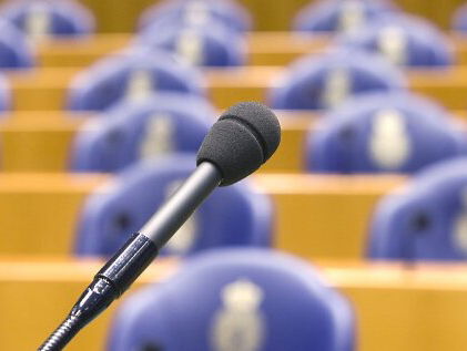 Meer of minder democratie?