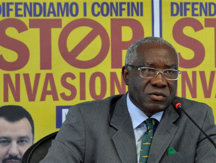 Senator Iwobi, zelf gemigreerd, is namens de Lega nu tegen meer immigratie