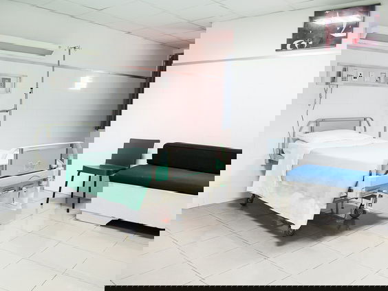 Surinaamse gezondheidszorg onder druk door corona: 'mensen die nu ziek worden, kunnen we niet meer opnemen'