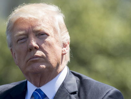 'Trump hoopte dat FBI onderzoek naar Flynn kon laten varen'