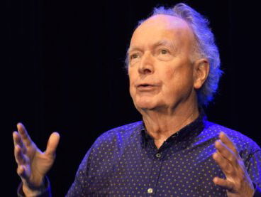 Cabaretier Paul Haenen over een jaar 'Troost TV' tijdens corona