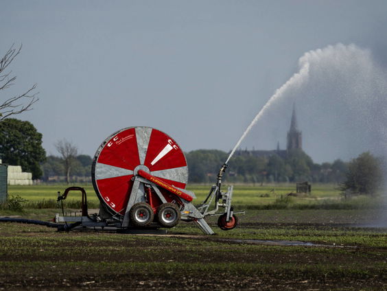 Welke maatregelen kan Nederland nemen om de droogte te bestrijden?