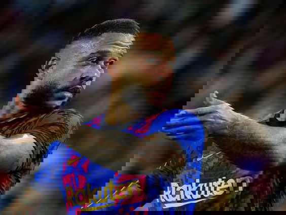 Voetballer Memphis Depay verrast fans met rap-optreden