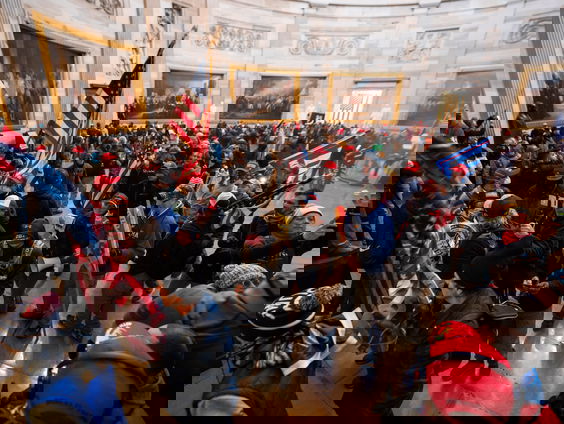 Trump dwarsboomt onderzoek naar bestorming Capitool