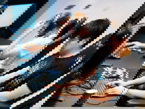 Computerspel krijgt jongeren aan het lezen