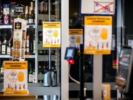 CNV: geef supermarktmedewerkers een 'coronabonus' van 500 euro per persoon