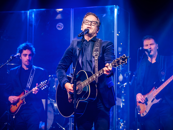 Bellen met Guus Meeuwis over zijn bijzondere concertreeks in 013