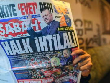 Rotterdamse raad eist rectificatie van Turkse krant