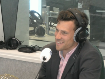 radio met ballen met oud-wielrenner Maarten Tjallingii