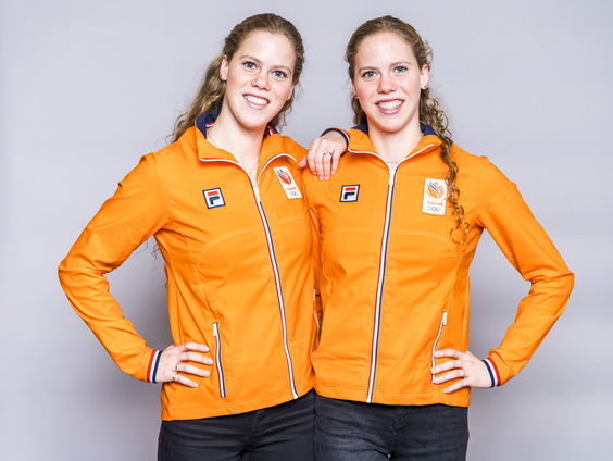 Synchroonzwemsters Noortje en Bregje de Brouwer zien OKT uitgesteld worden: 'Een jaar geleden was onze la ...