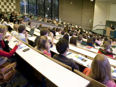 'Studentenselectie op aantal universiteiten in strijd met wet'