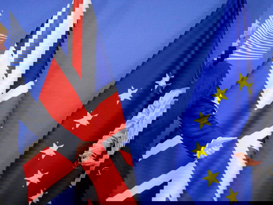 De brexit:  buigen of barsten