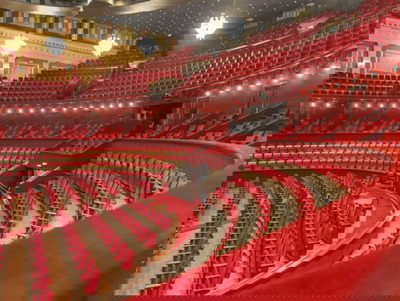 Stand.nl: Kunst en cultuur zijn een eerste levensbehoefte