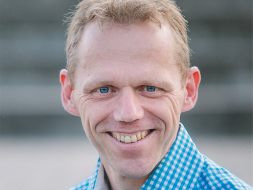 Dagelijks om 5 uur opstaan. Erno Hannink doet het!