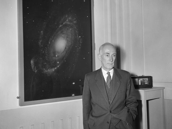 Krater op Pluto vernoemd naar Nederlander