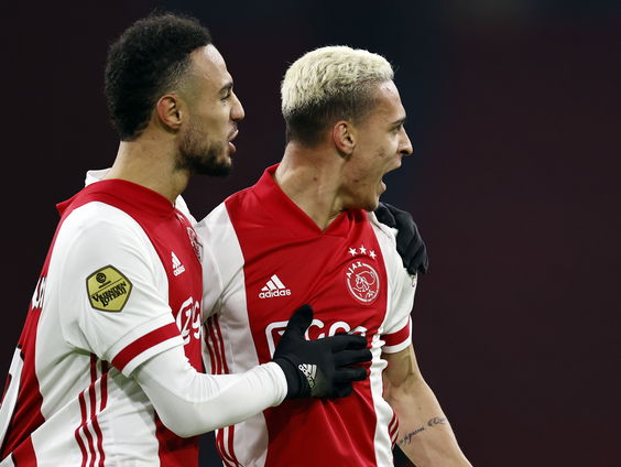 Ajax-PSV 2-2