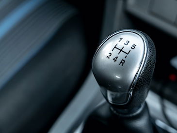 Handgeschakelde auto of automaat? De voor- en nadelen op een rij