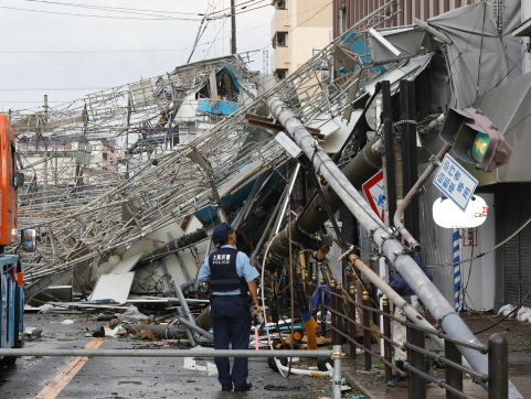 Dodental orkaan in Japan loopt op naar 11