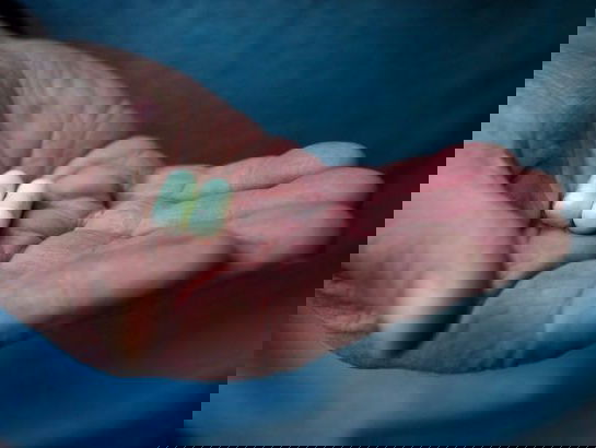 De rechtszaak van Alex S., de man die aan honderden mensen 'middel X' heeft verkocht