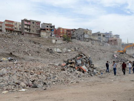 "Hele gezinnen worden levend verbrand"