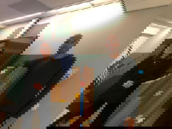 Te gast: lijsttrekker Robert Valentine van de Libertaire Partij