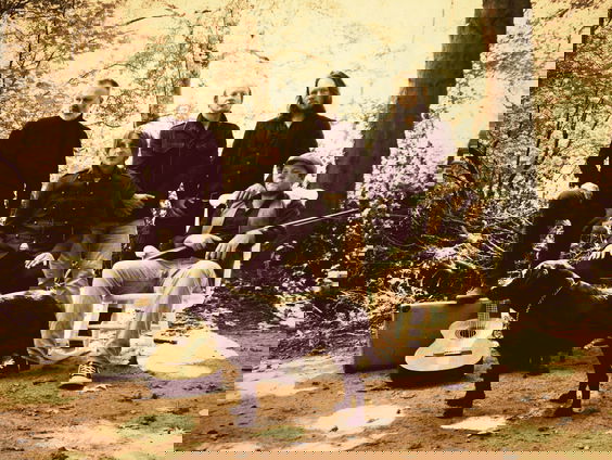 De Nederlandse band Her Majesty speelt Déja Vu