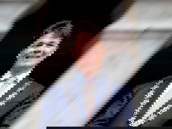 Sven Op 1 - Paul Depla (burgemeester Breda): "Kalender moet op z'n kop. Denk aan carnaval naar de zomer, ...