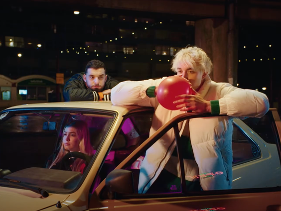 Reclame-campagne tegen lachgasgebruik achter het stuur