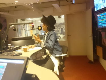 Dichter in de studio: Smita James