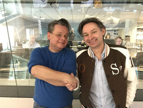 Frank Houtappels en Jeroen Otter op De Perstribune van MAX